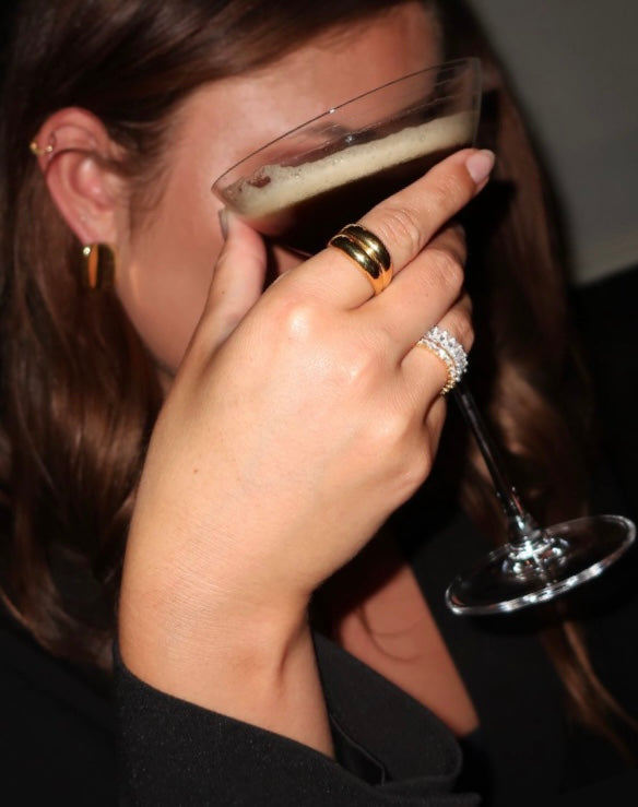 GOLD CURVE STUDS - LUVERS