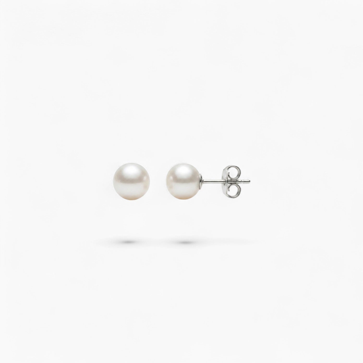 ROUND PEARL STUD | Sterling Silver