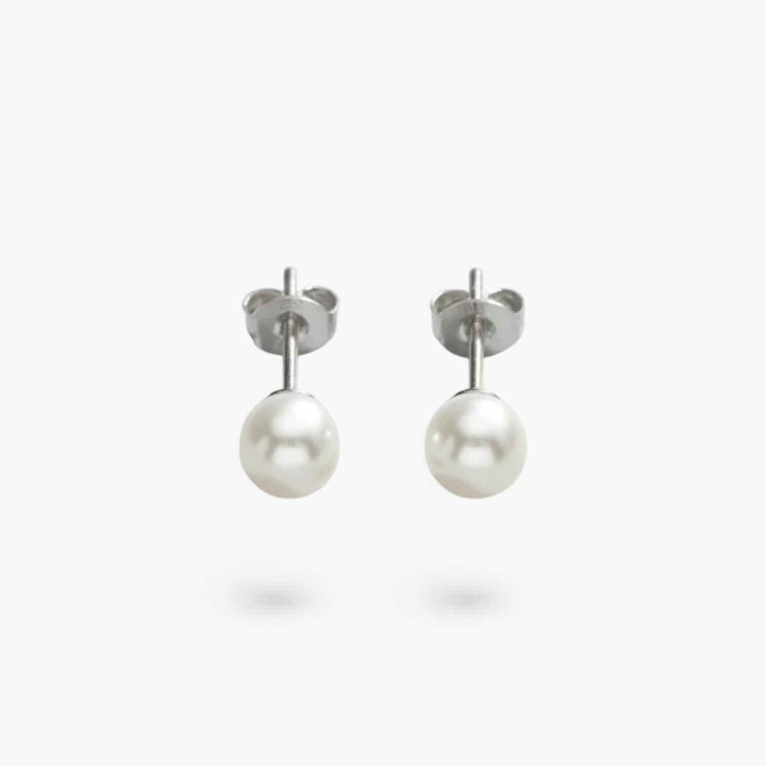 CLASSIC ROUND PEARL STUD - Sterling Silver