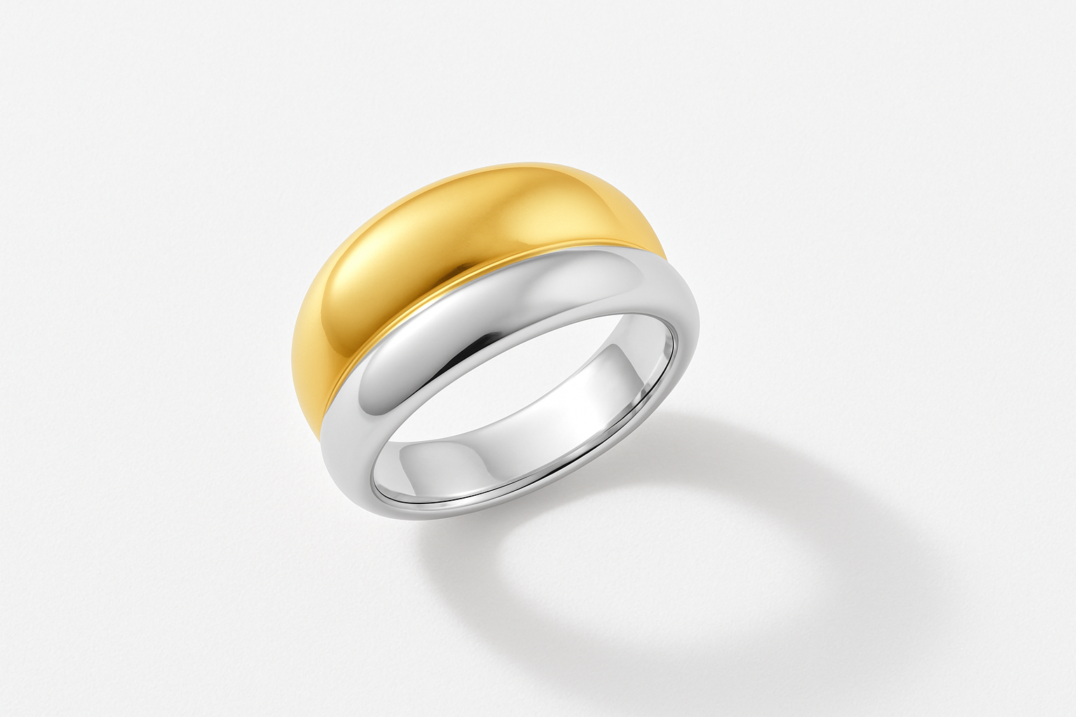 HVAR RING - Two Tone studio flat lay