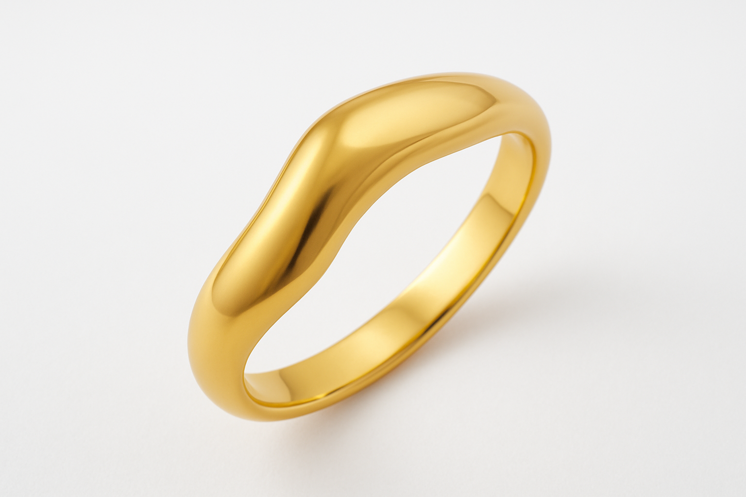SAGE RING - 14k Gold - Studio White Backdrop