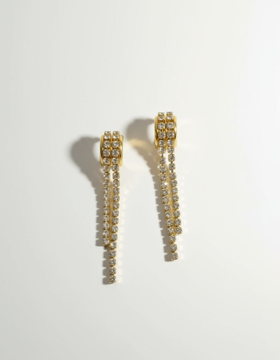 Professional studio backdrop for gold drop earrings - version 2