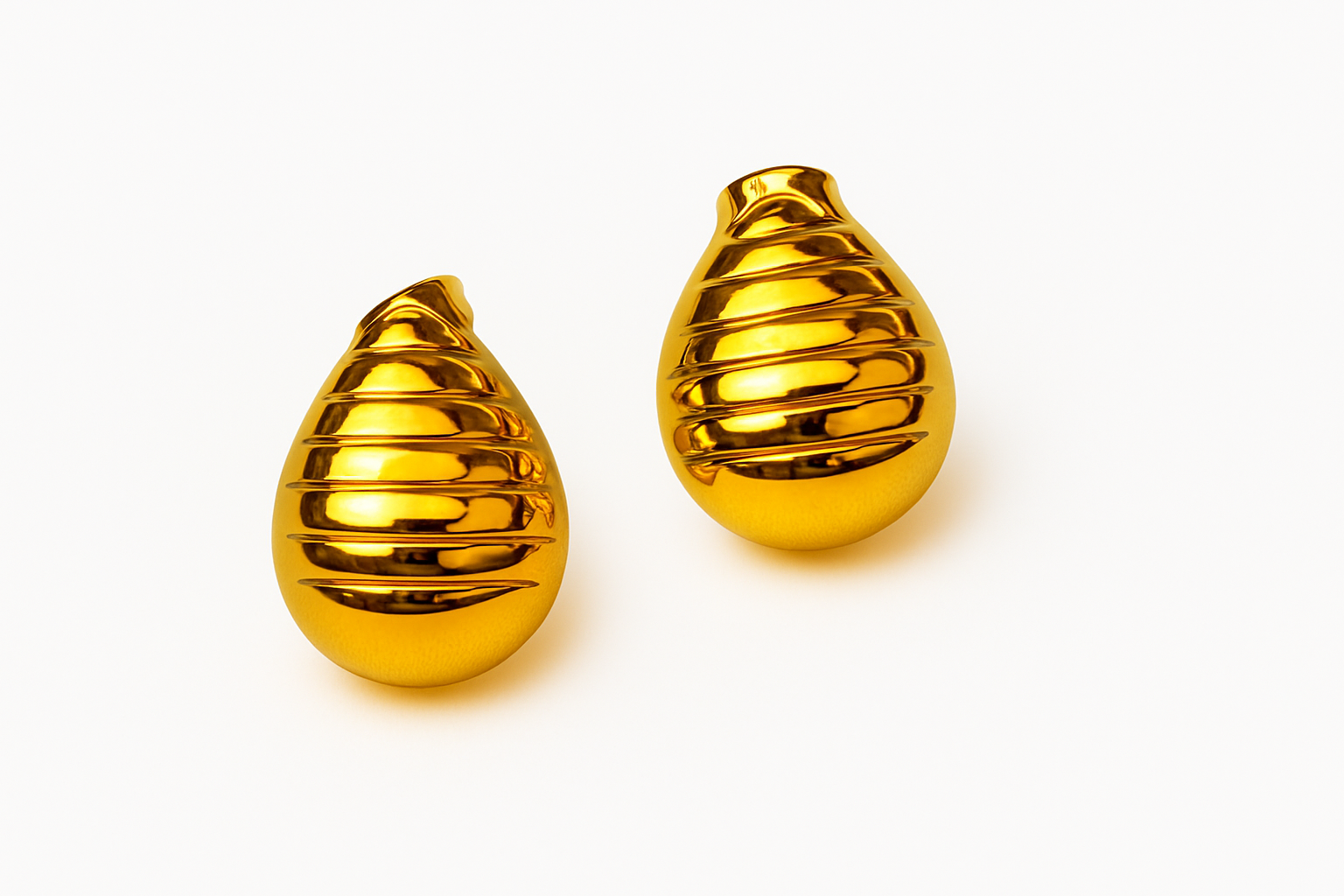 TEARDROP STUDS LUVERS - Gold with vibrant gold