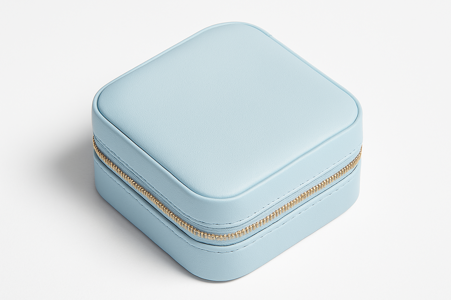 Updated studio photo of SORRENTO CASE - Sky Blue with overhead lighting